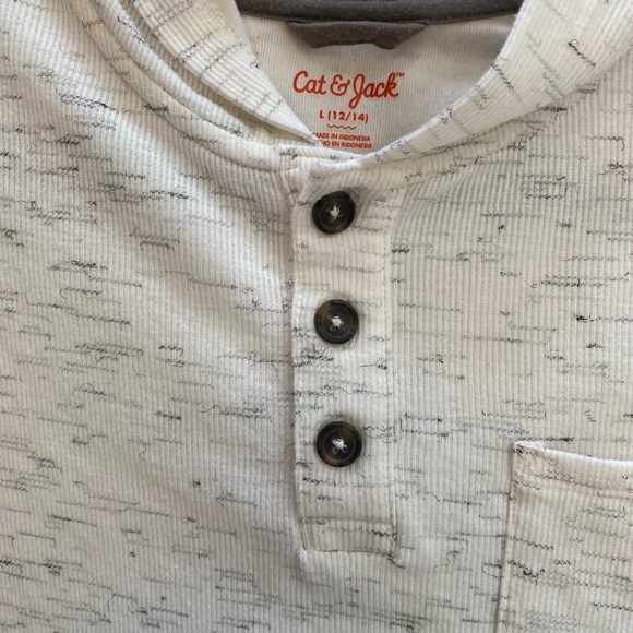 🎻Youth Size 12/14 Cat & Jack Hooded Long Sleeve Buttoned Pocket Shirt🎻 - Picture 3 of 8